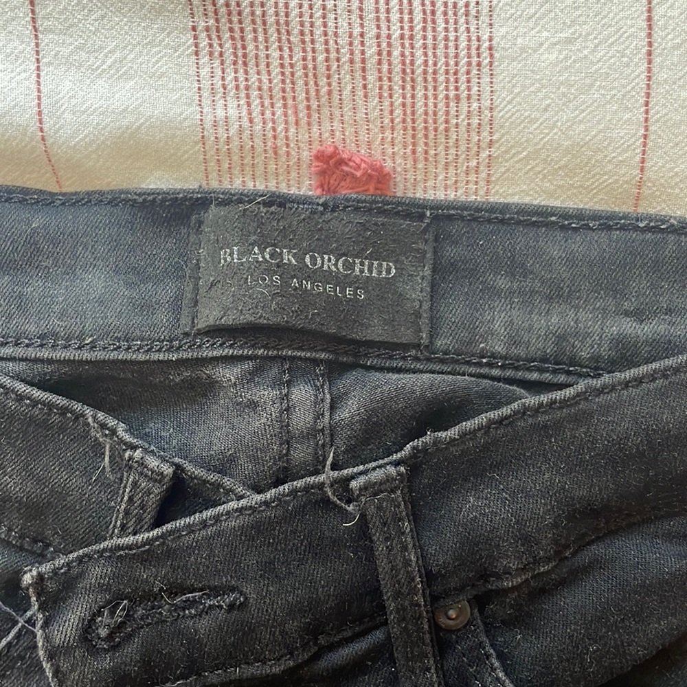 BLACK ORCHID SKINNY JEANS